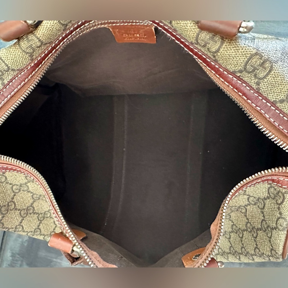 Pre-loved Authentic Gucci Vintage GG Supreme Medium Joy Boston Bag - Picture 13 of 16